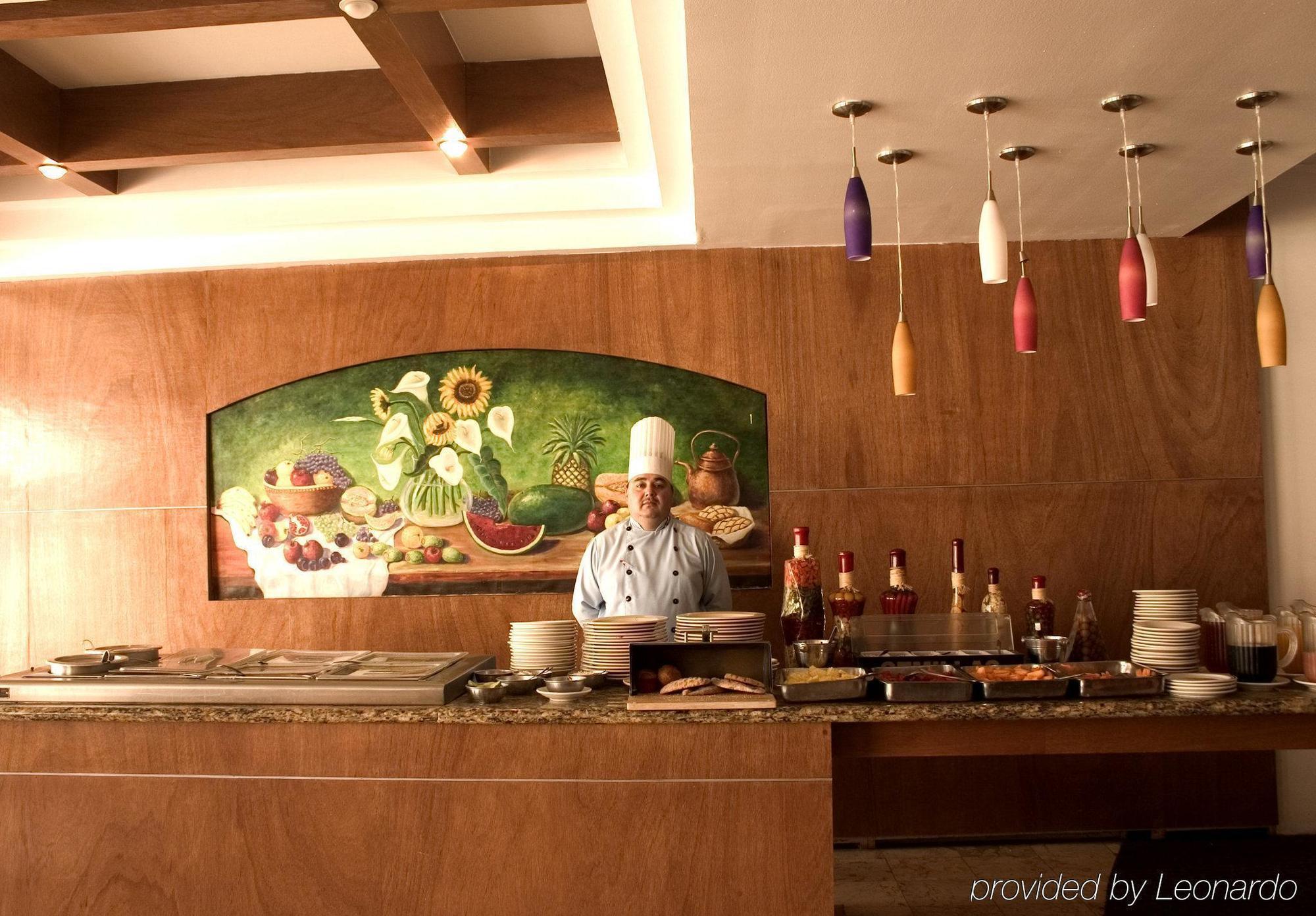 Hotel Emily Pachuca Ristorante foto